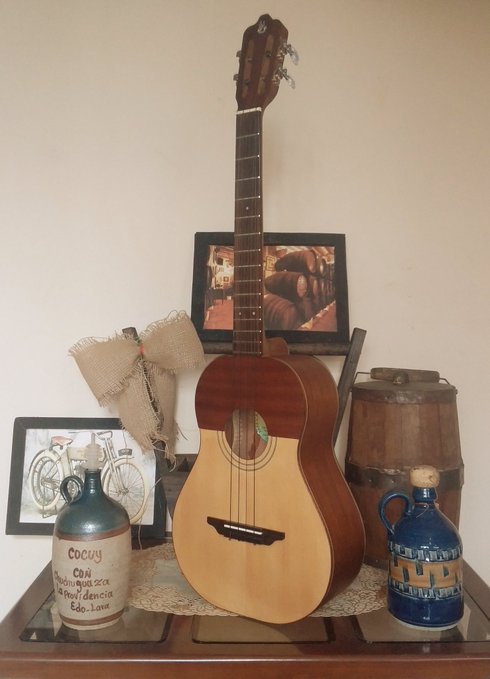 Cuatro hector oropeza