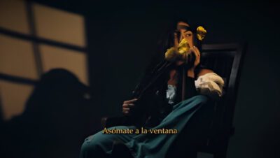 asomate a la ventana